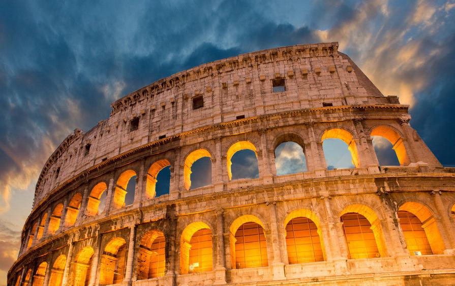 古罗马斗兽场 狮子正要张开血盆大口……