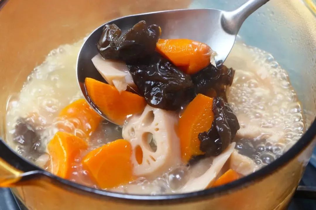 三伏天吃鲜藕！清热生津又解暑，还能养脾胃-图片2