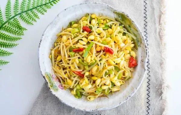 豆芽被称为“春季宝”，春天食用健脾又养肝-图片3