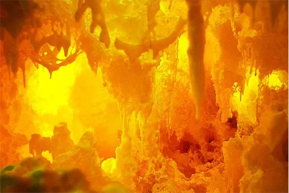 工厂专家面对损坏的机器束手无策，祂手到“病”除，说明了什么？-图片1